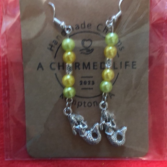 Mermaids 🧜‍♀️ “Shoulder Drop” Beaded Dangle Earrings. NWT, Handmade - Picture 7 of 7